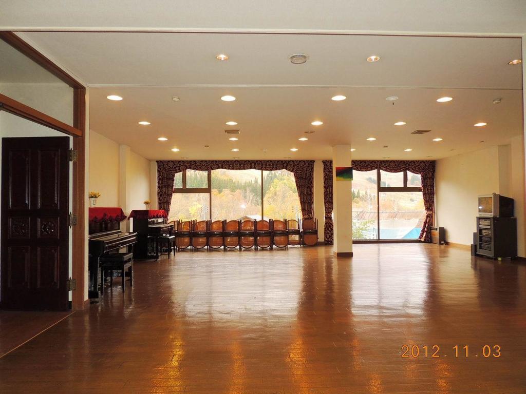 Naeba Lodge Oka Yuzawa  Zewnętrze zdjęcie